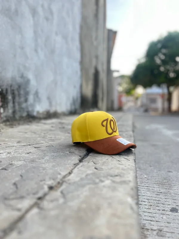 Gorra · Washington, Beisboleras, Amarillo con marrón